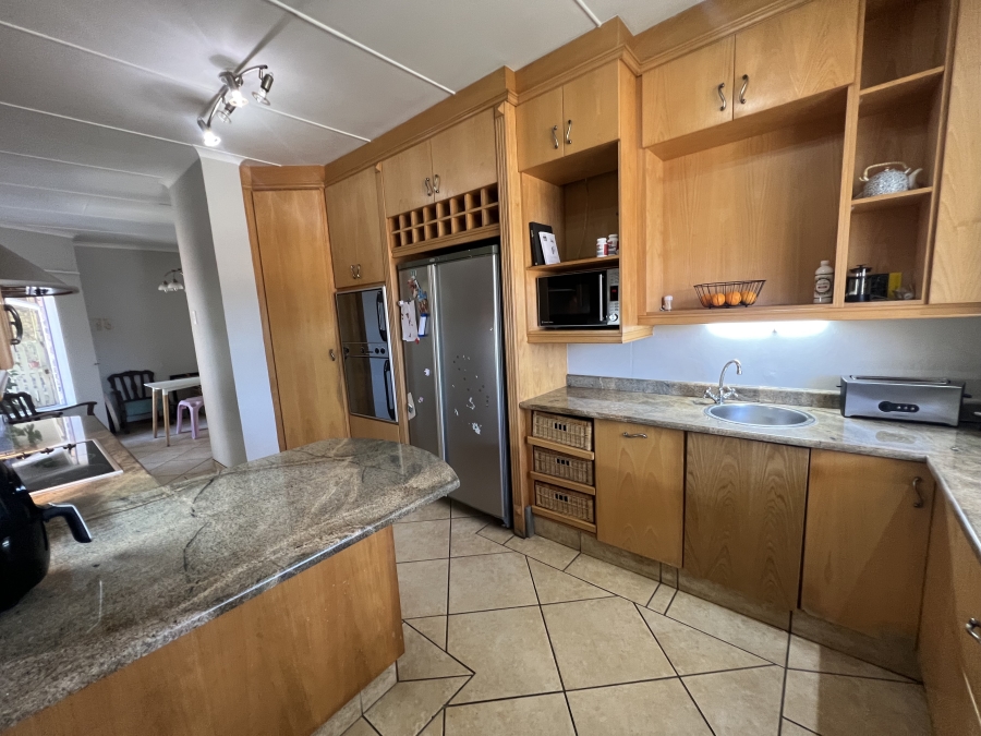 4 Bedroom Property for Sale in Bonnie Doone Eastern Cape